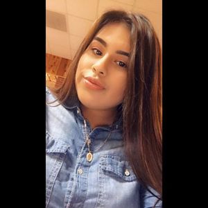 Meet your Posher, Juana